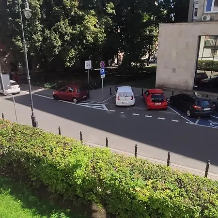 アパート Comfortable Old Town/new